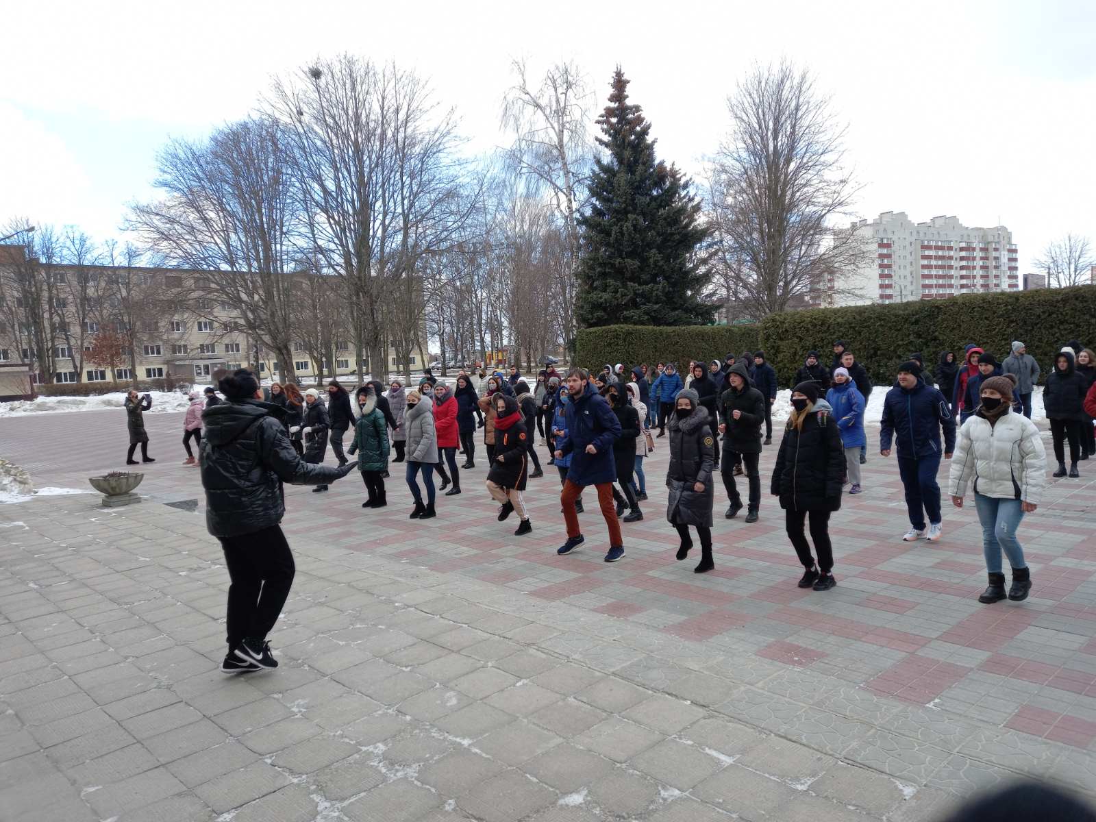 IMG-cfba85b09613ad86d4dfa47f2417bf90-V.jpg